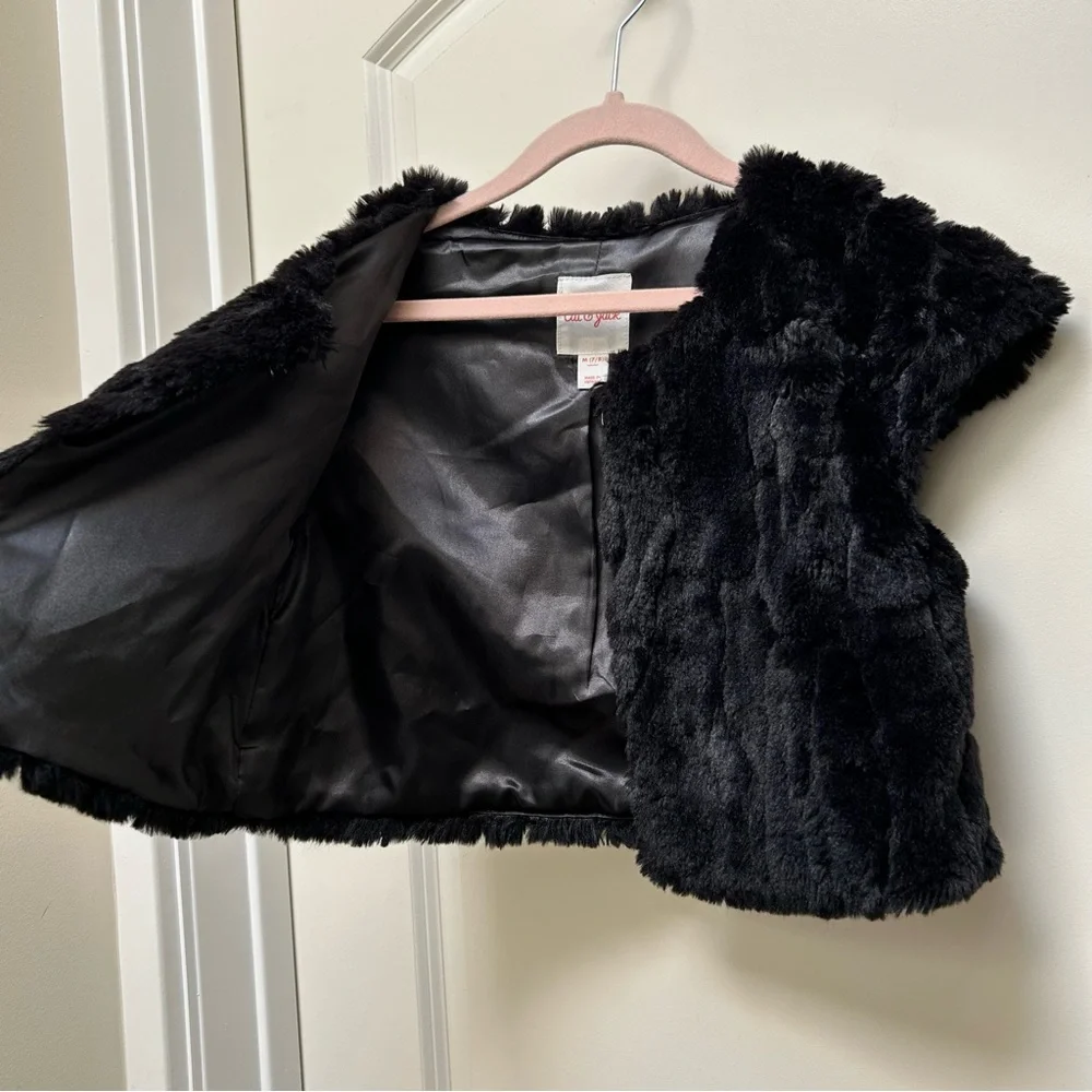 Cat & Jack Faux Fur Black Shrug Size M